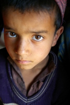 Een jonge zoon van een Gujjar familie die ik bezocht voor Focus on Education.